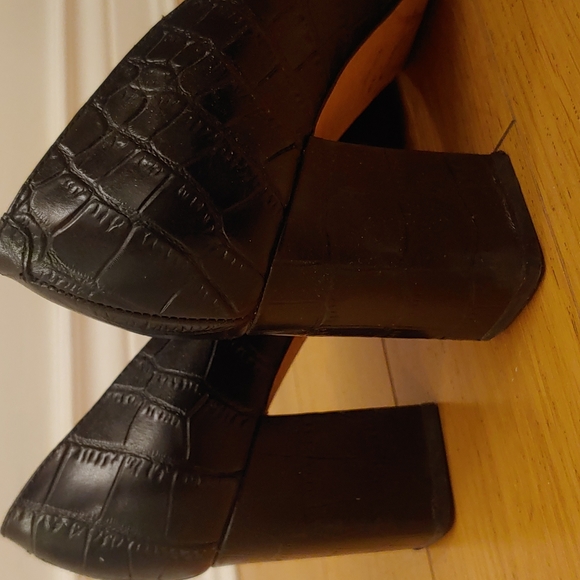 Marc Fisher Croc Embossed Block Heels - Picture 5 of 5